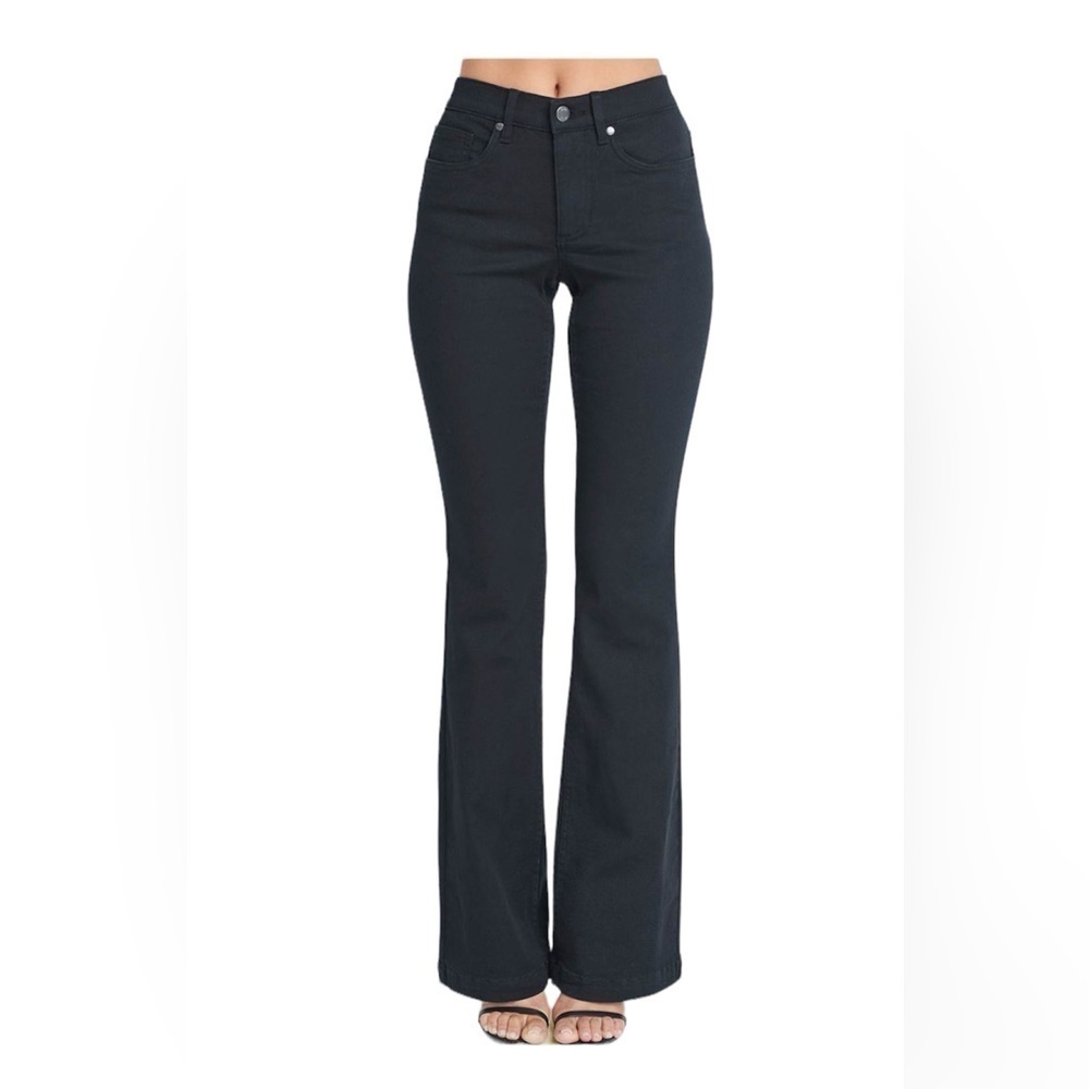 VENUS Womenβs Black Cotton Stretch Boot Cut Jeans Festival Concert size 2S EUC